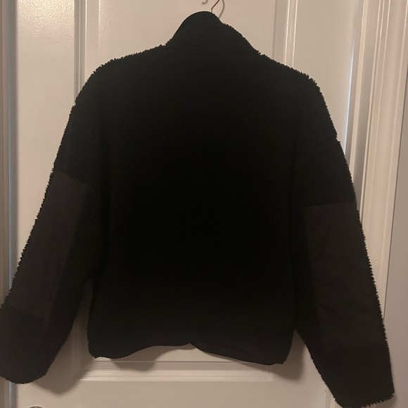Fabletics Black Teddy Jacket - Picture 4 of 6